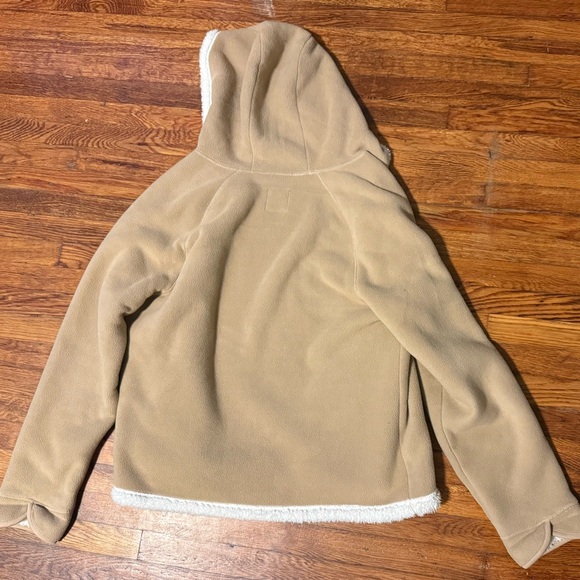 Faded Glory Tan Teddy Jacket with Cream Accents - Picture 2 of 8